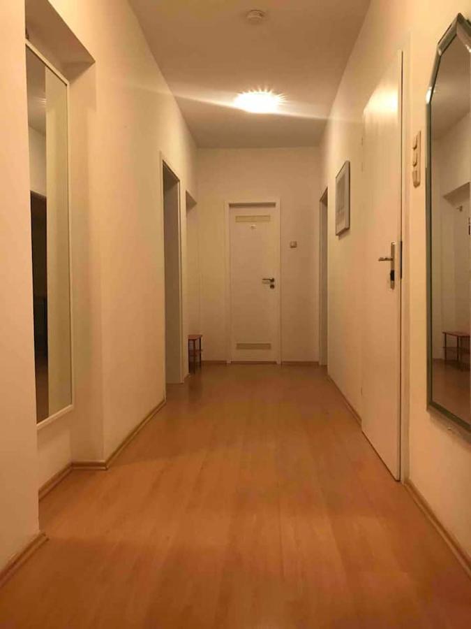 Schoene Grosse Wohnung 2 Schlafzimmer Bis 6 Pax Naehe Stadion Signal Iduna Dortmund Exterior foto